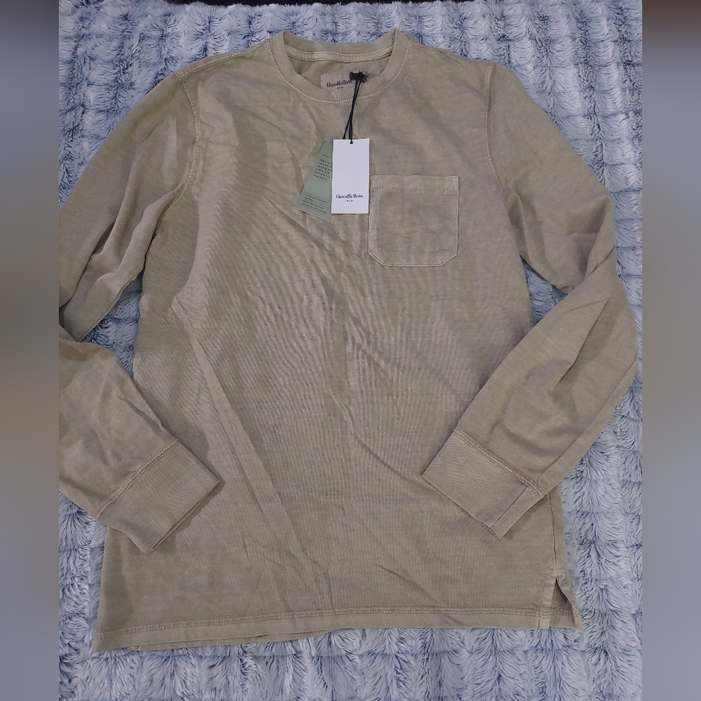 Nwt Goodfellow & Co long sleeve pocket tee size small moss green